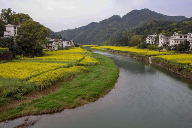 農村自建的兩層別墅